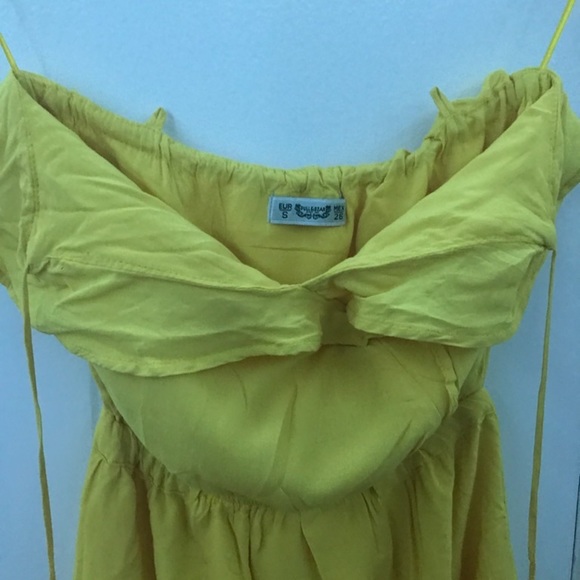 Yellow spaghetti strap short dress - Picture 4 of 5